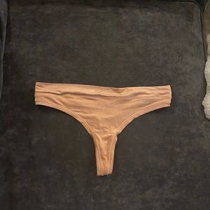 Adore me thong - size medium (beige)